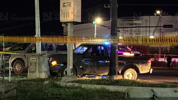 Ataque armado deja dos muertos en una camioneta en el sector de la Feria Ganadera en Culiacán, Sinaloa