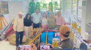 entrega de equipamentos en kinder y primarias en guasave sinaloa