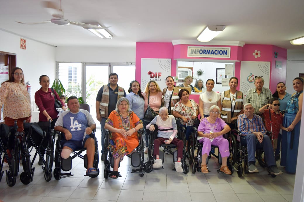 Entregan aparatos funcionales en DIF Salvador Alvarado