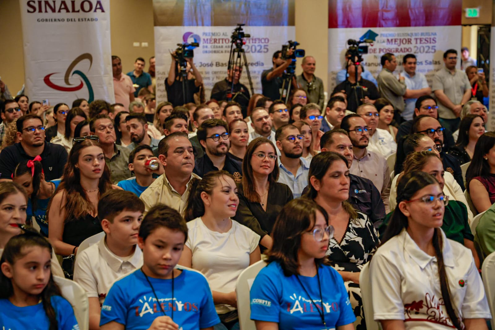 Entregan Premio al Mérito Científico en Sinaloa
