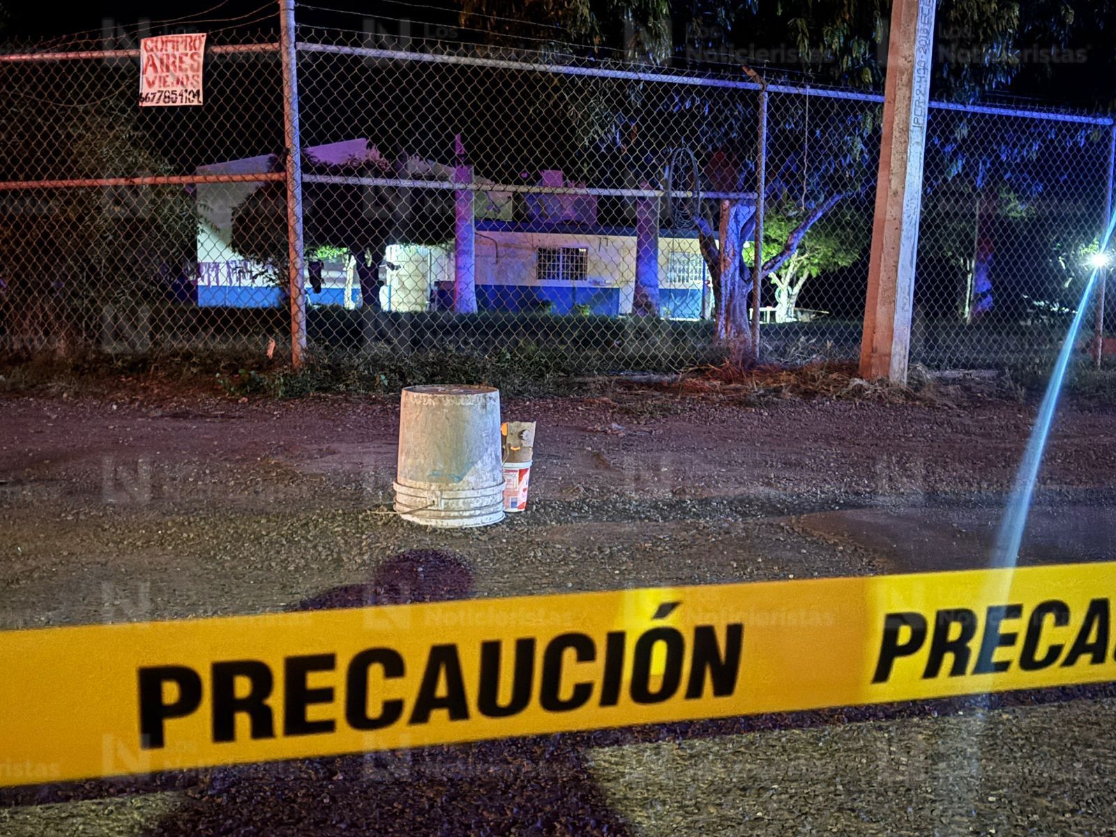 Esposado de las manos localizan a hombre sin vida en La Higuerita, en Culiacán