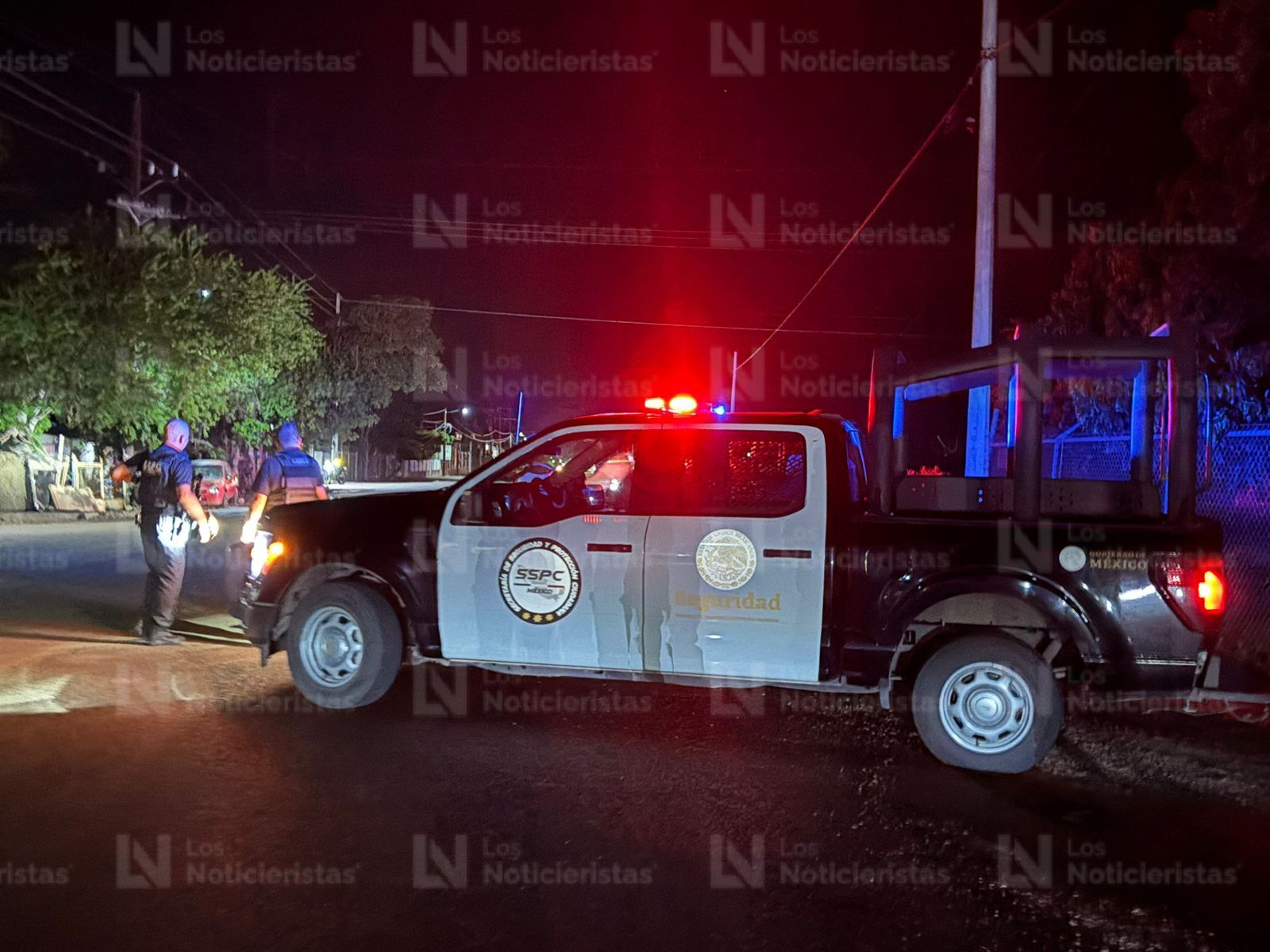 Esposado de las manos localizan a hombre sin vida en La Higuerita, en Culiacán