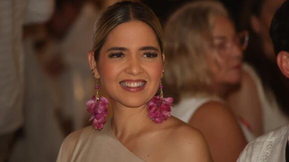 ‘Mazatlán, Sinaloa, destino único en México que se reinventa’, afirma Estrella Palacios en cena de Fiesta Amigos 2025