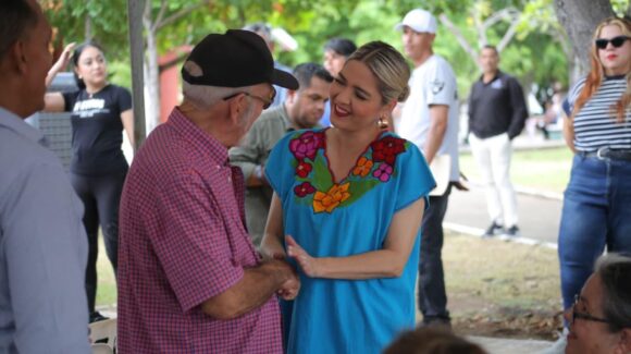 Gobierno de Estrella Palacios recibe 76 solicitudes durante la jornada “Contigo Mazatlán” en Chulavista