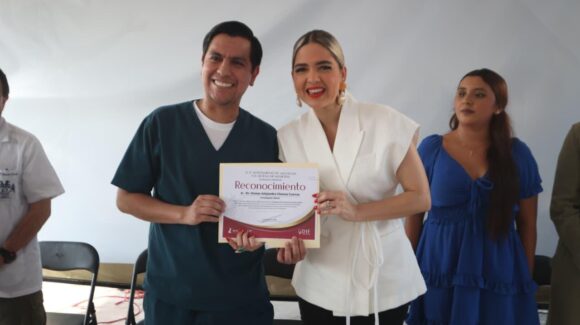 Benefician a 115 personas en la clausura de la Campaña Gratuita de Prótesis Oculares 2025 en Mazatlán, Sinaloa