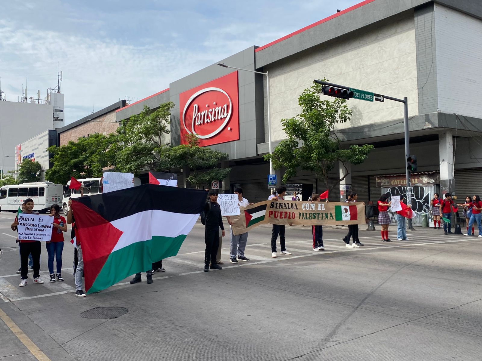 estudiantes en culiacan exigen piden por la paz en palestina