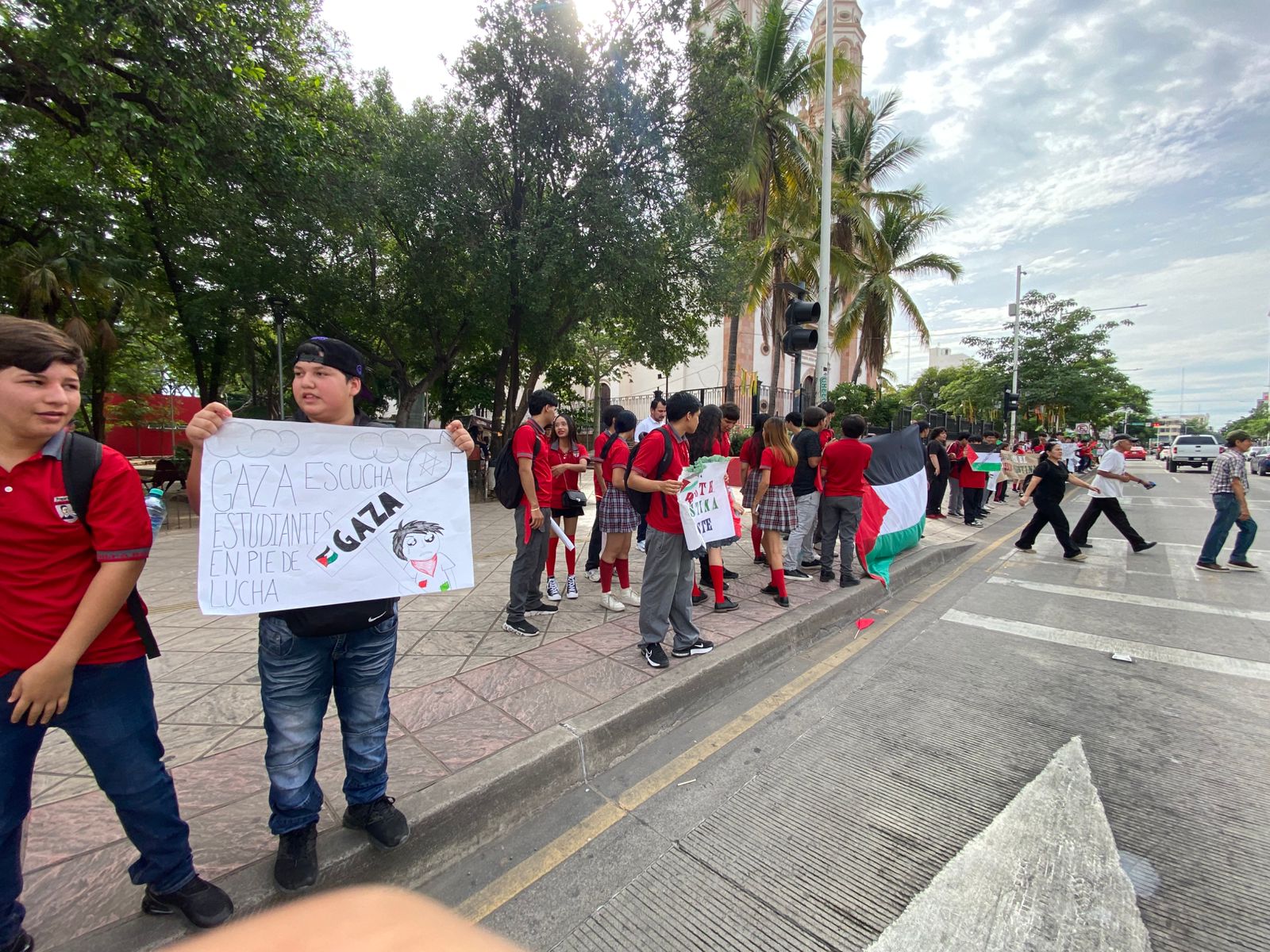 estudiantes en culiacan exigen piden por la paz en palestina