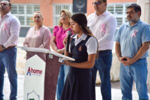 Realizan evento en secundaria de Los Mochis sobre la prevención contra el cáncer de mama