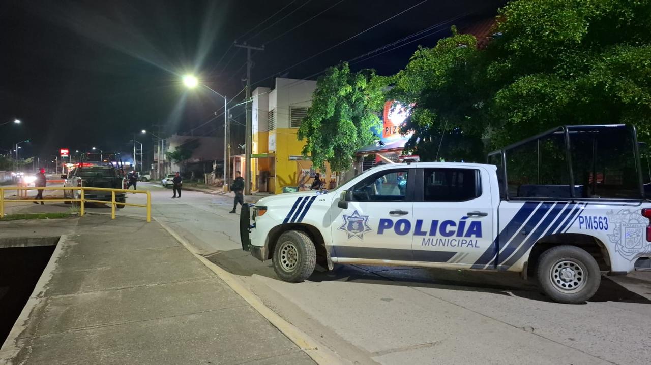 Ataque armado y explosión de expendio en Mazatlán, Sinaloa