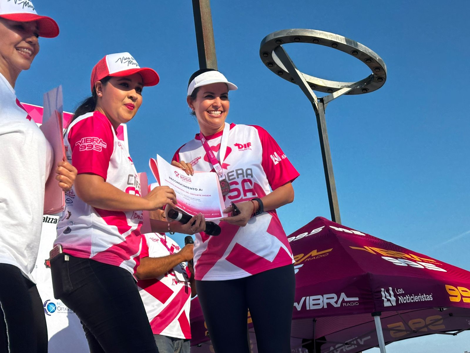Fabiola Verde en la Carrera Rosa 2025 en Mazatlán, Sin.