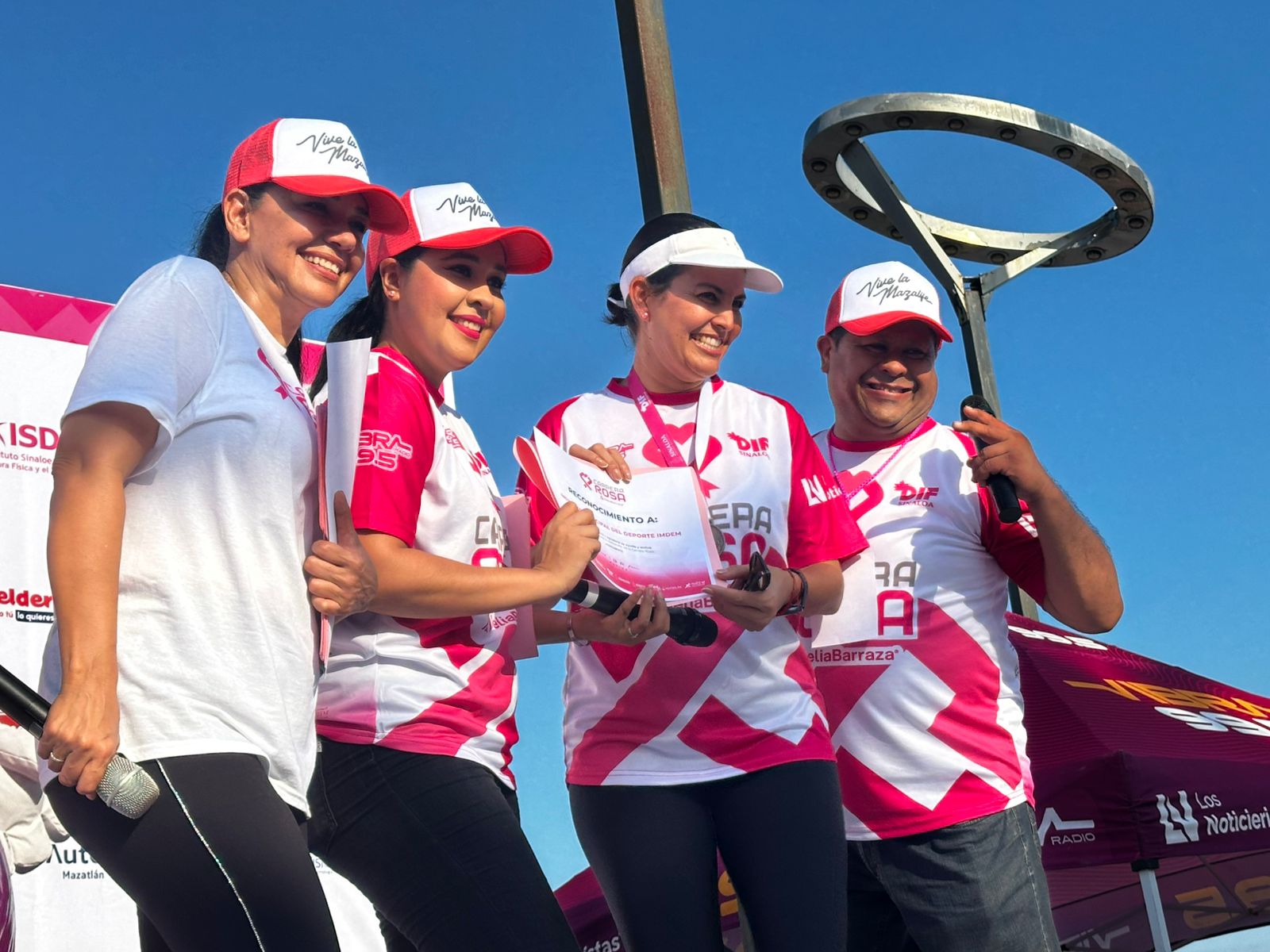 Fabiola Verde en la Carrera Rosa 2025 en Mazatlán, Sin.