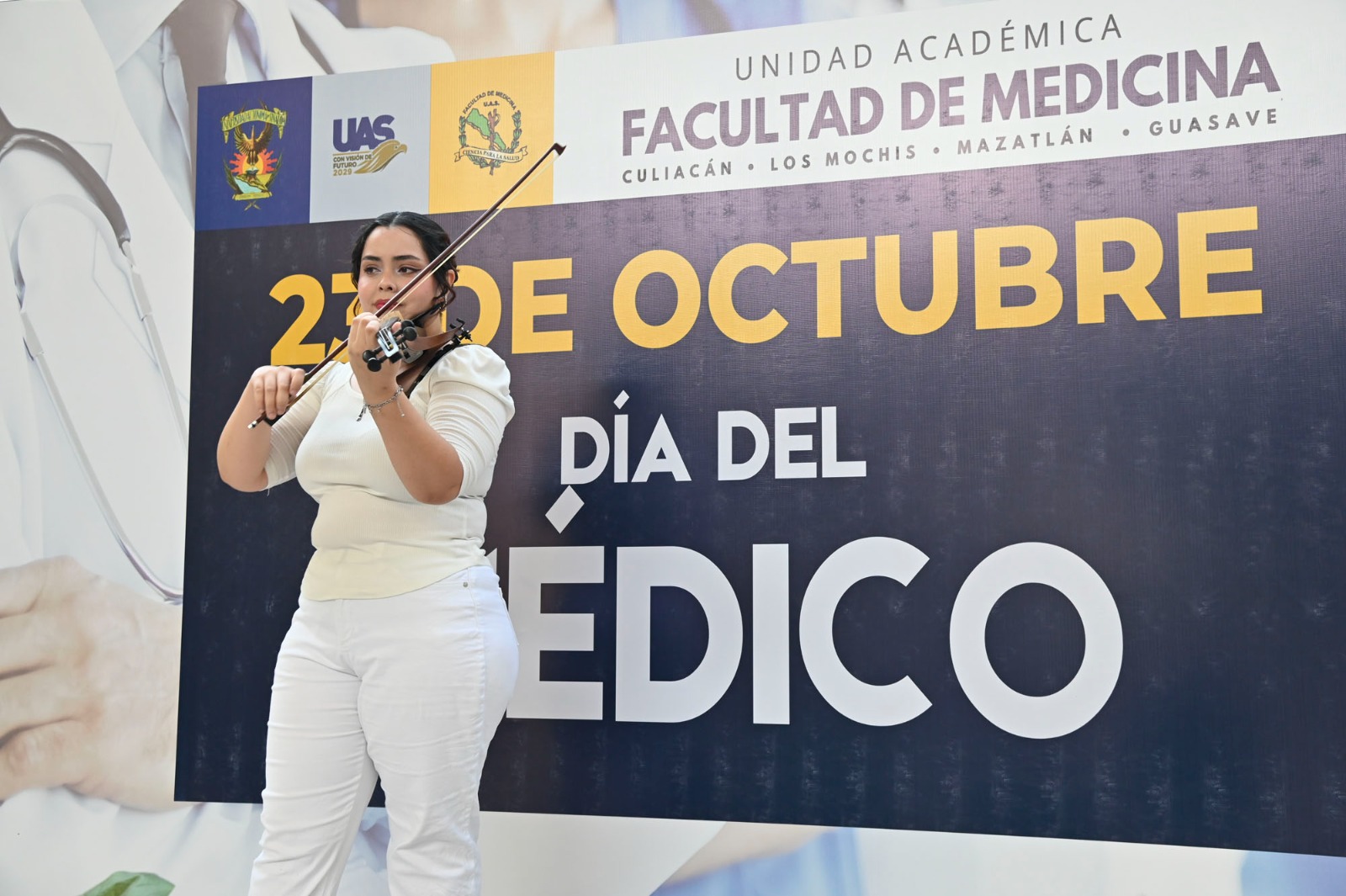 Festejo del Día del Médico en la Facultad de Medicina de la UAS en Culiacán