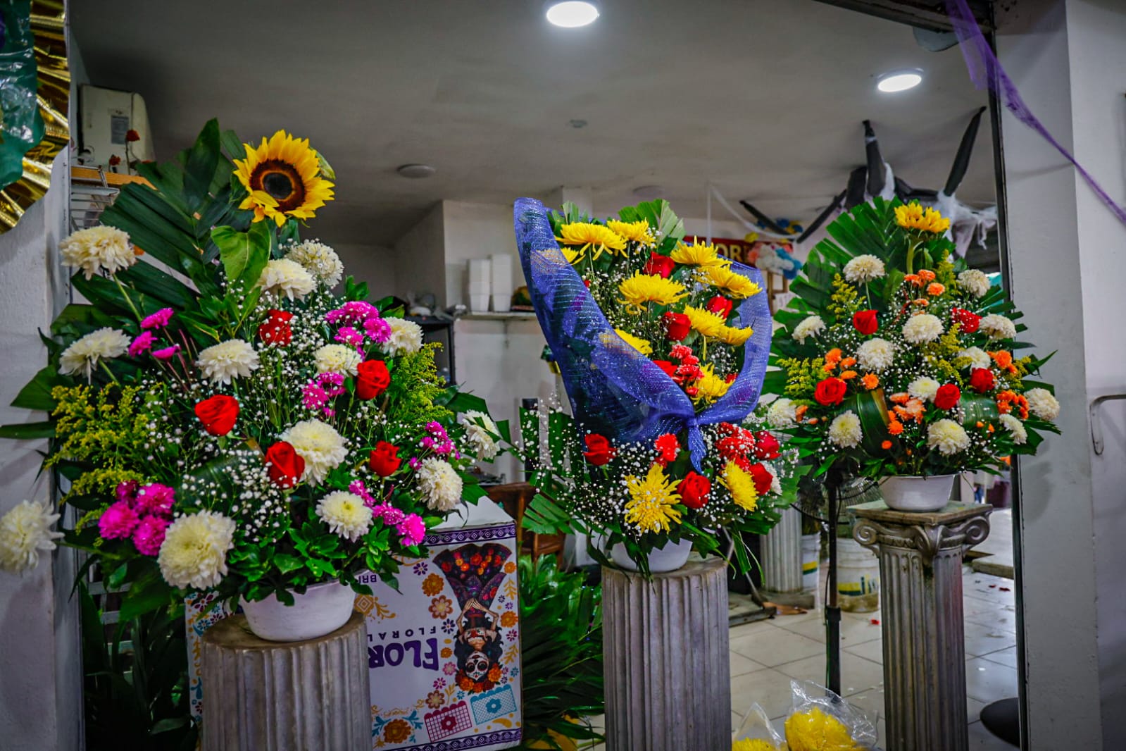 Venta de flores para el Día de Muertos