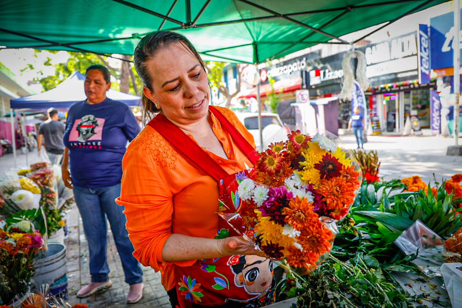 Venta de flores para el Día de Muertos