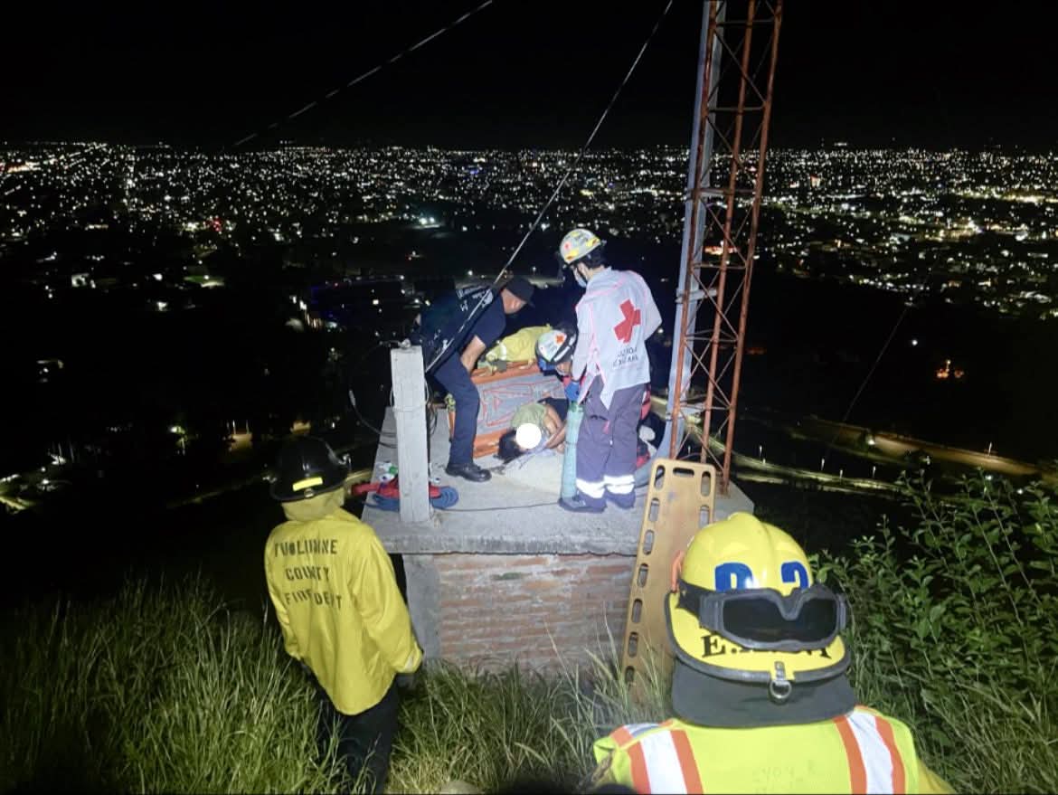 Rescate de joven en el Cerro de la Memoria
