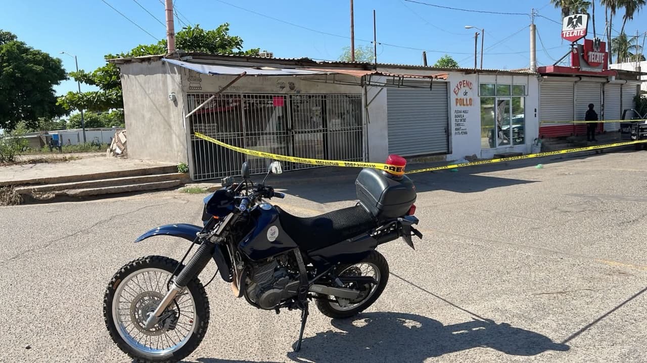 Frutería baleada en Navolato