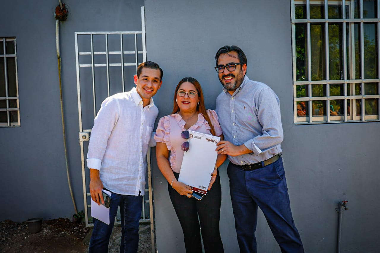 gamez mendivil entrega de escrituras a familias de culiacan