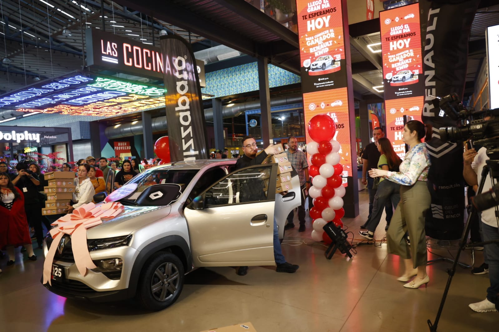 Alejandra Valdovinos es la ganadora de Renault Kwid en Culiacán, Sin.