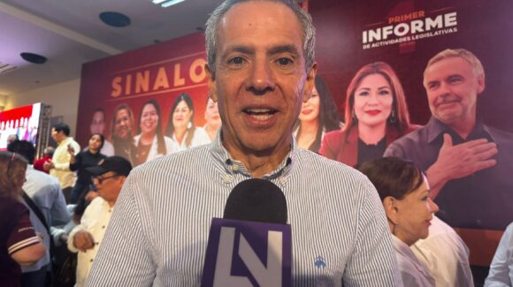 Reaparece en Mazatlán, Sinaloa, Gerardo Vargas entre porras y respaldo de legisladores de Morena