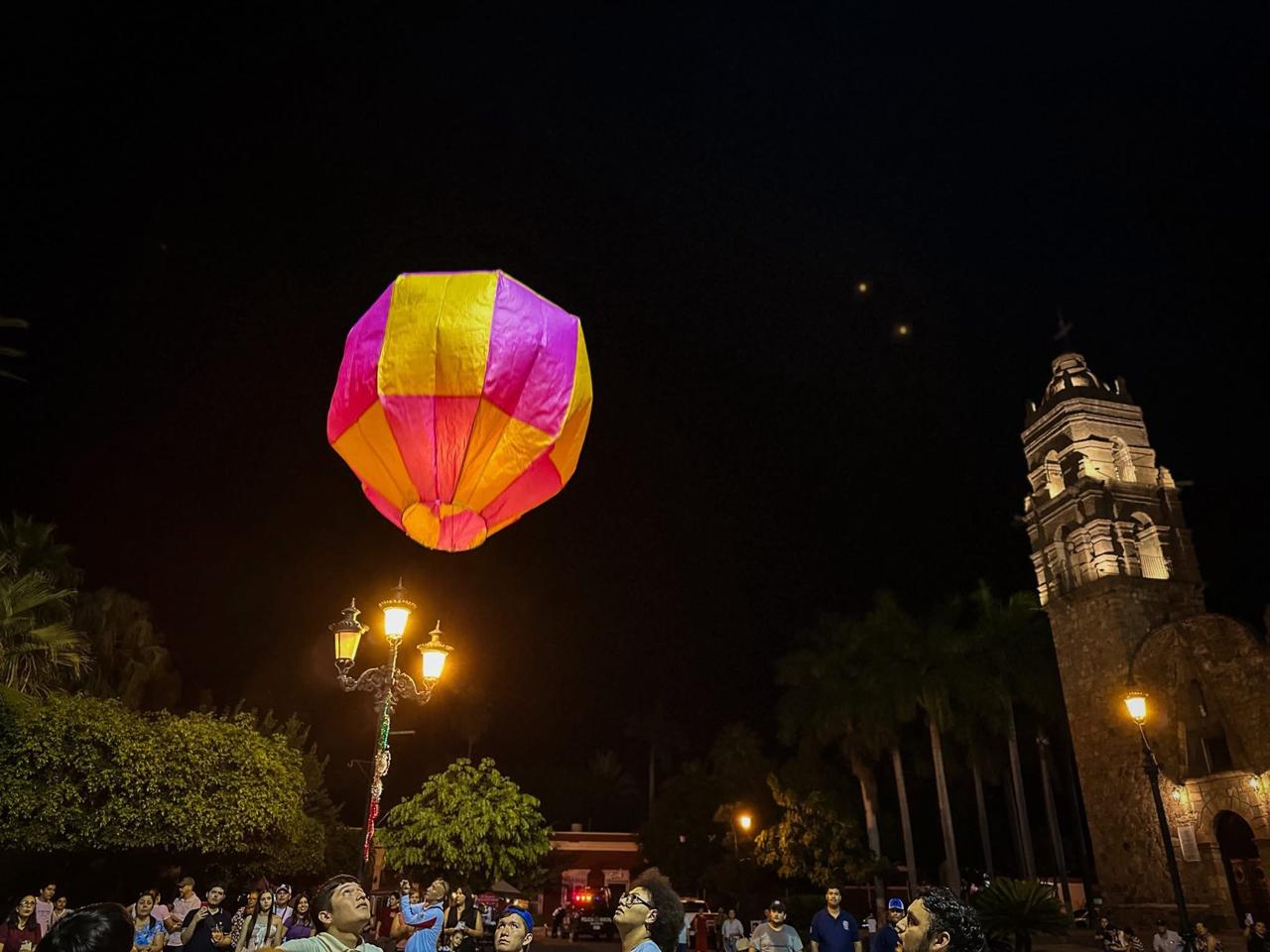 Globo de cantoya