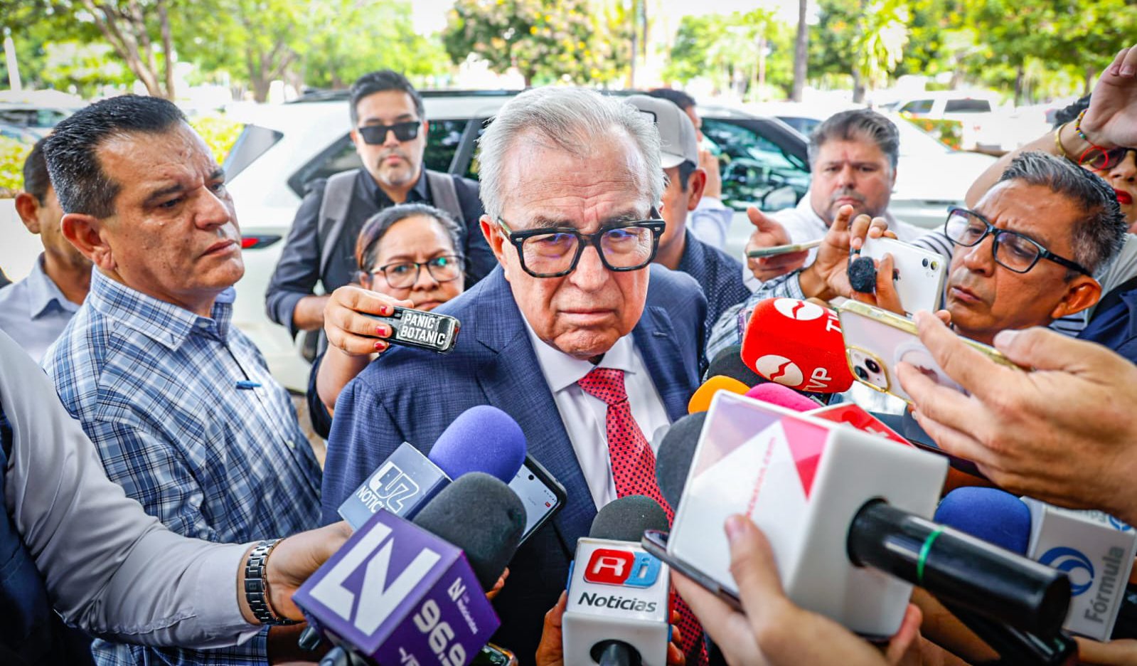 gobernador de sinaloa ruben rocha moya