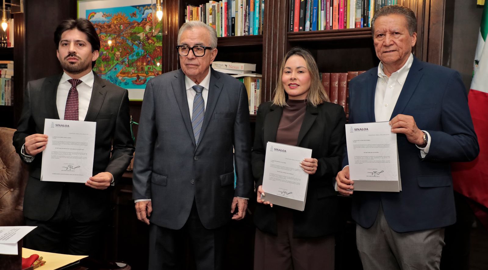 gobernador toma protesta a nuevos funcionarios de su gabinete cargos