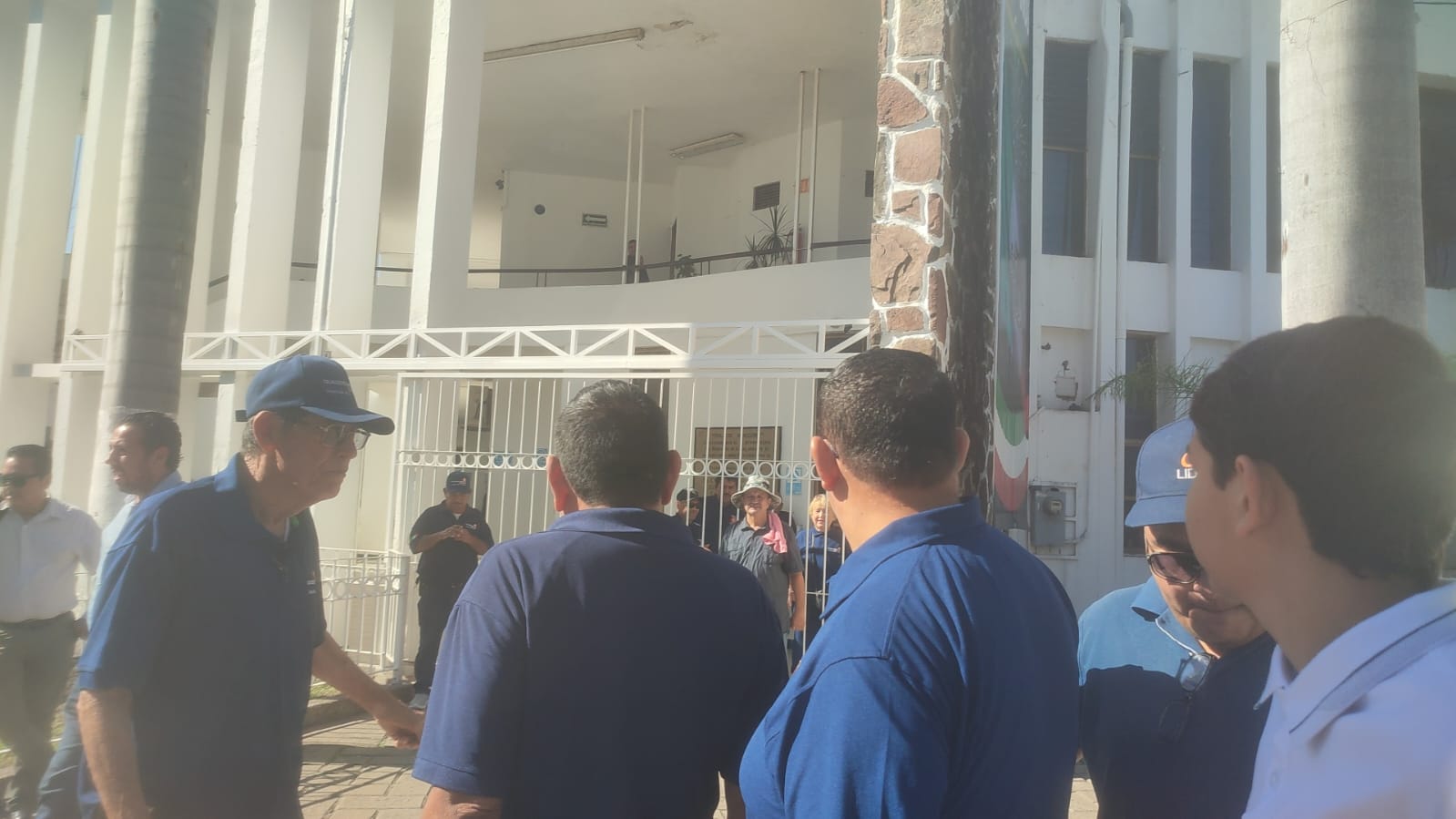 guerreros azules toman el palacio de ahome