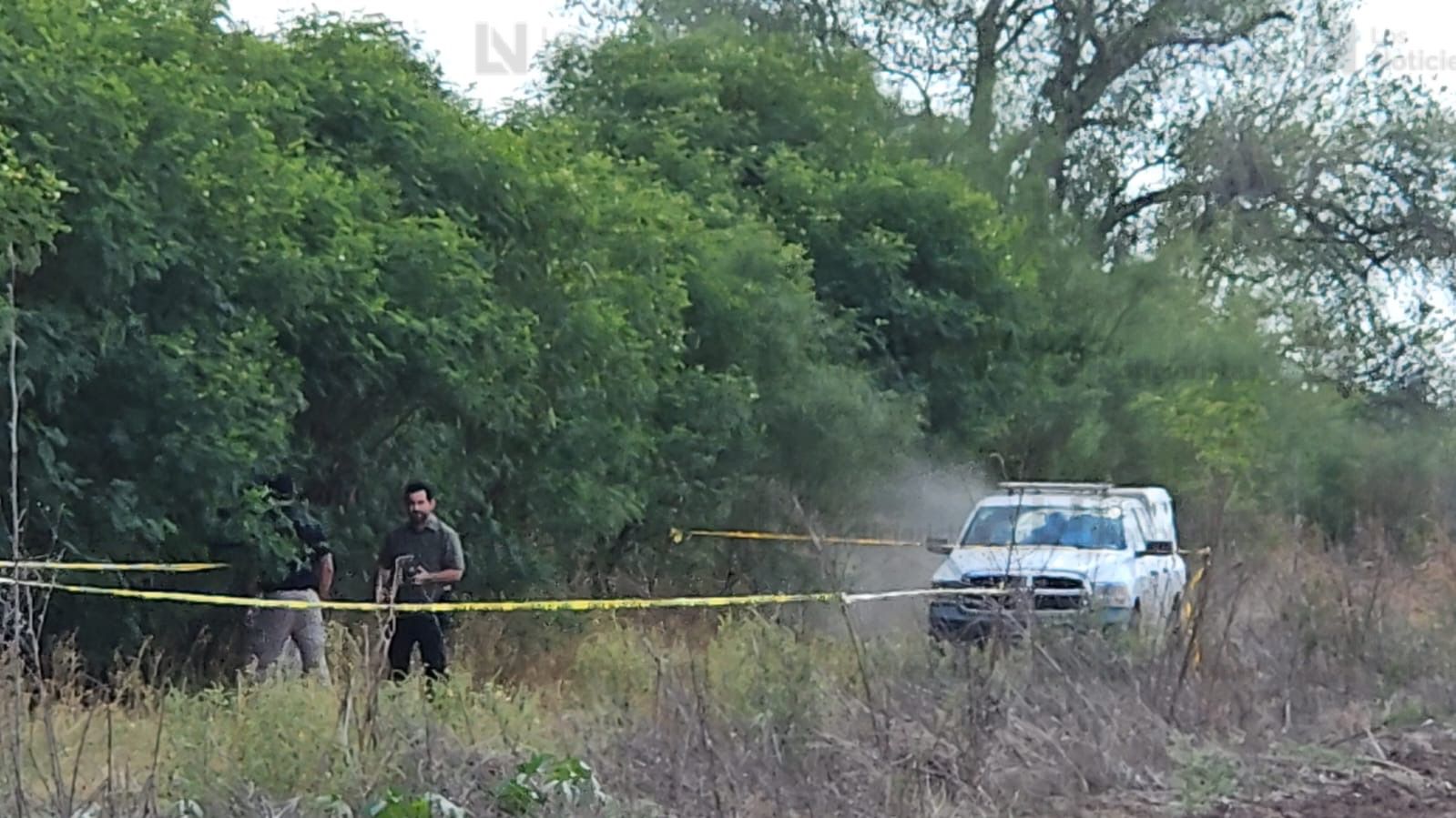 Hallan fosa clandestina con restos humanos en San Pedro, Navolato
