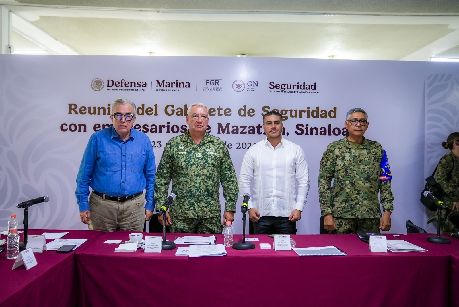 Reunión en Mazatlán gobernador y Harfuch