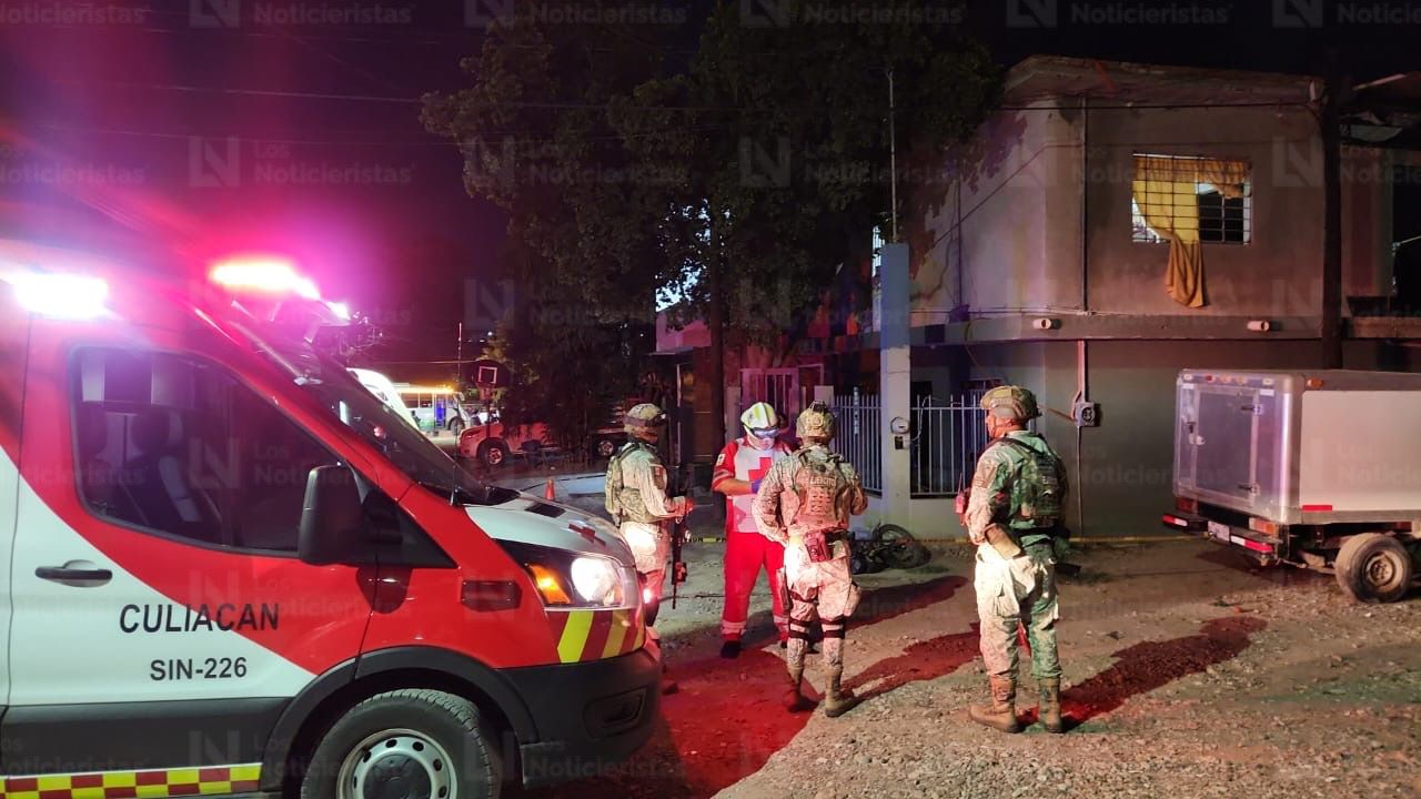 Paramédicos y Ejército en la López Mateos después de la ejecución a balazos de un hombre