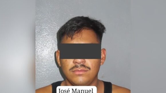 Detienen a hombre por presunta violencia familiar en Pradera Dorada de Mazatlán, Sinaloa, este viernes 31 de octubre
