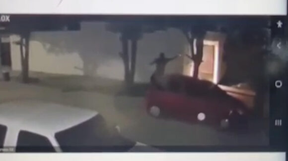 Vicefiscalía le pone lupa a videograbación sobre ataque a balazos en vivienda de Los Naranjos, en Los Mochis, Sinaloa