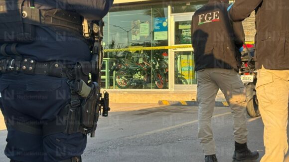 Ejecutan a balazos a un hombre dentro de una conocida tienda departamental en Aguaruto, Culiacán, Sinaloa