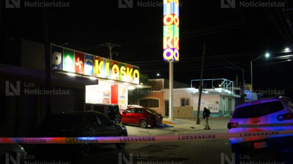 Hombre es ejecutado a balazos afuera de una tienda de conveniencia en Hogar del Pescador, en Mazatlán, Sinaloa