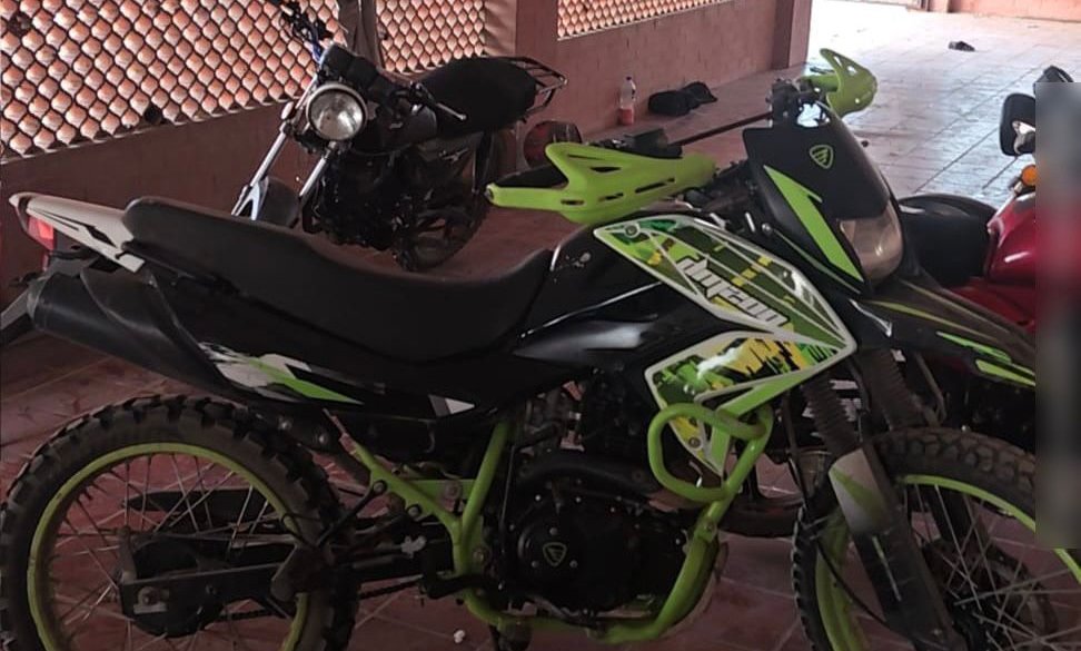 hombres detenidos en agrecion a la guardia nacional en navolato moto