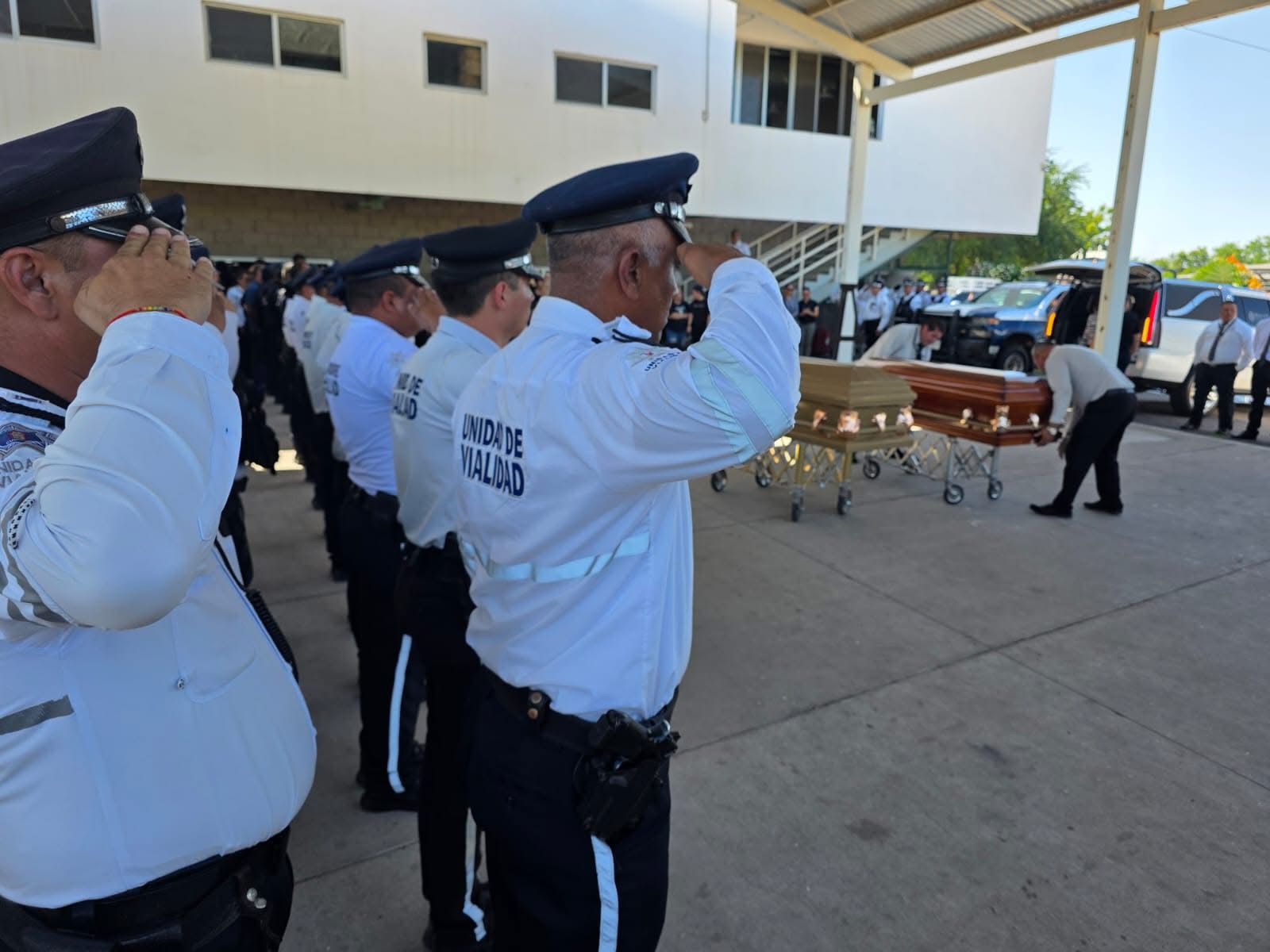 homenaje a Luis Alberto Morán Ramírez e Iris Irene Félix Acosta