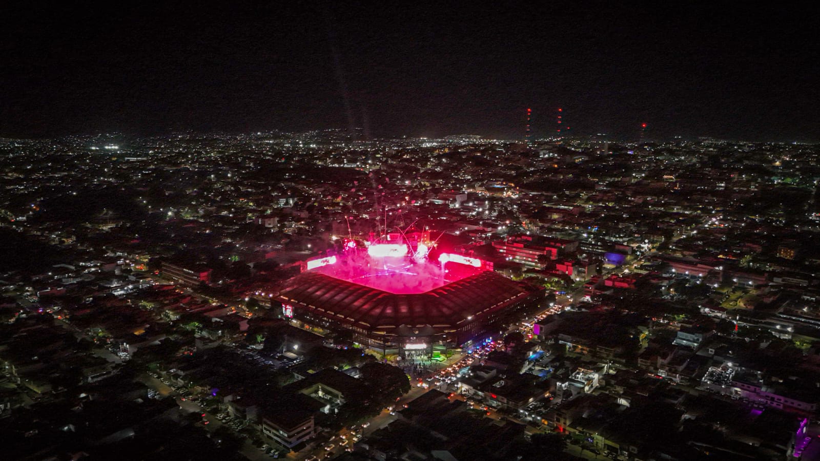 Inauguran la Liga Mexicana del Pacífico en el estadio de Tomateros de Culiacán