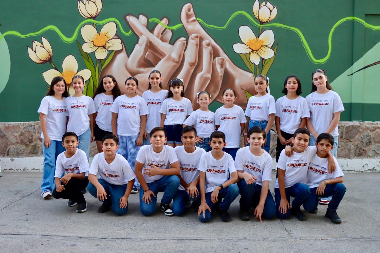 inauguración del mural El Vuelo de la Esperanza en Badiraguato