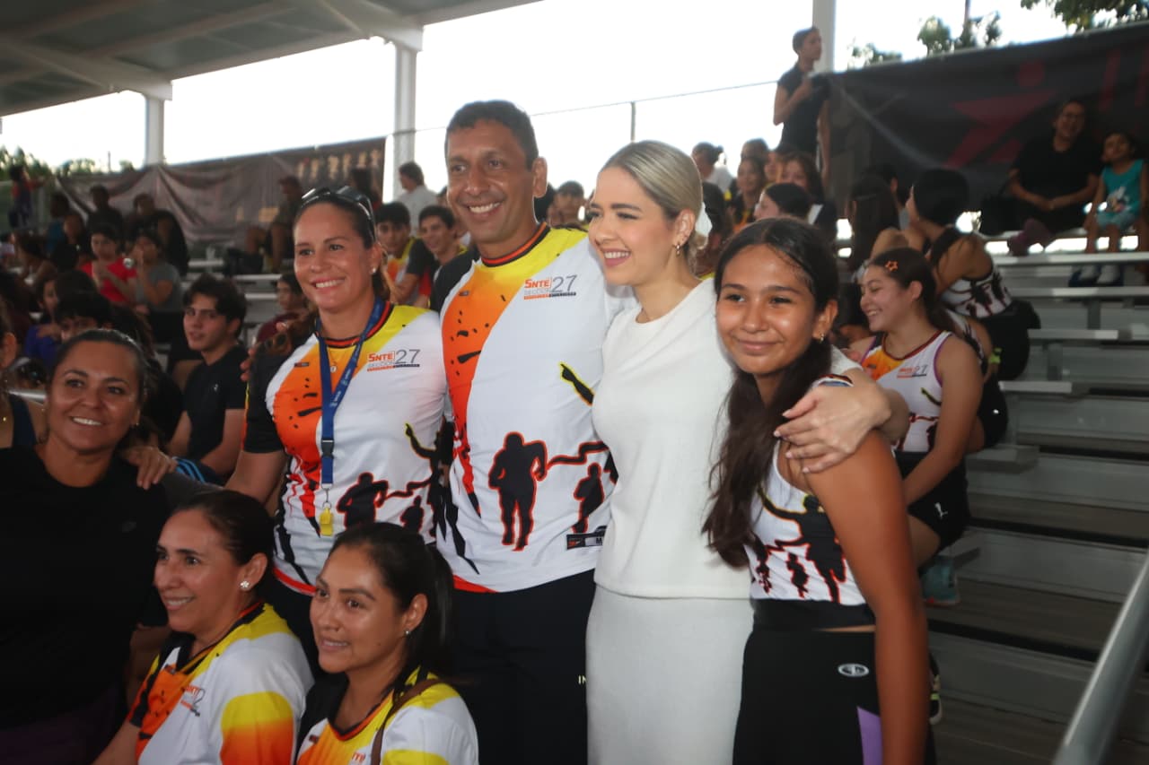 Inauguran techumbre en la Unidad Deportiva Juárez en Mazatlán. Sin.