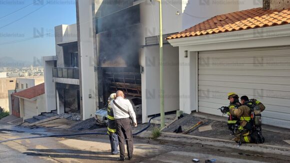 Vandalizan e incendian residencia en Colinas de San Miguel de Culiacán, Sinaloa