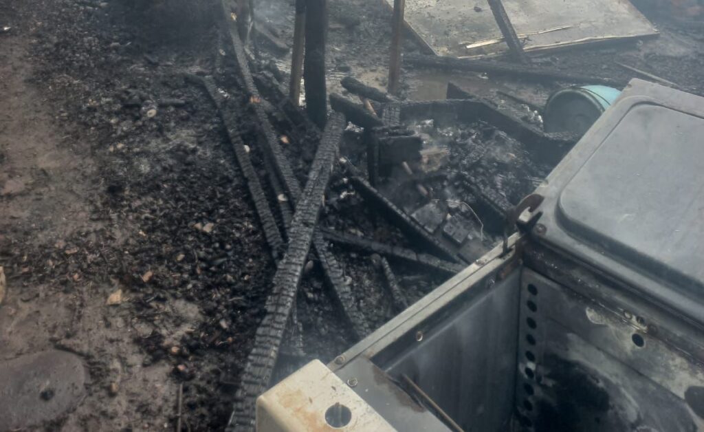 Casa incendiada en Guasave