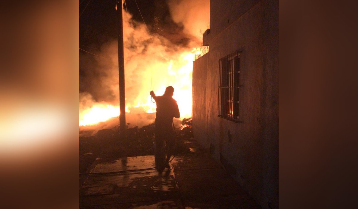 Incendio en la colonia Estrella de Ahome, Sinaloa