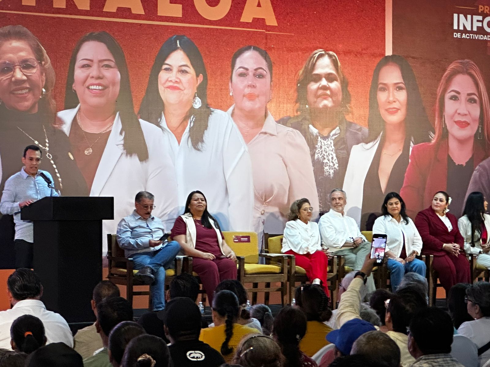 Diputados de Morena presentan informe en Mazatlán, Sinaloa