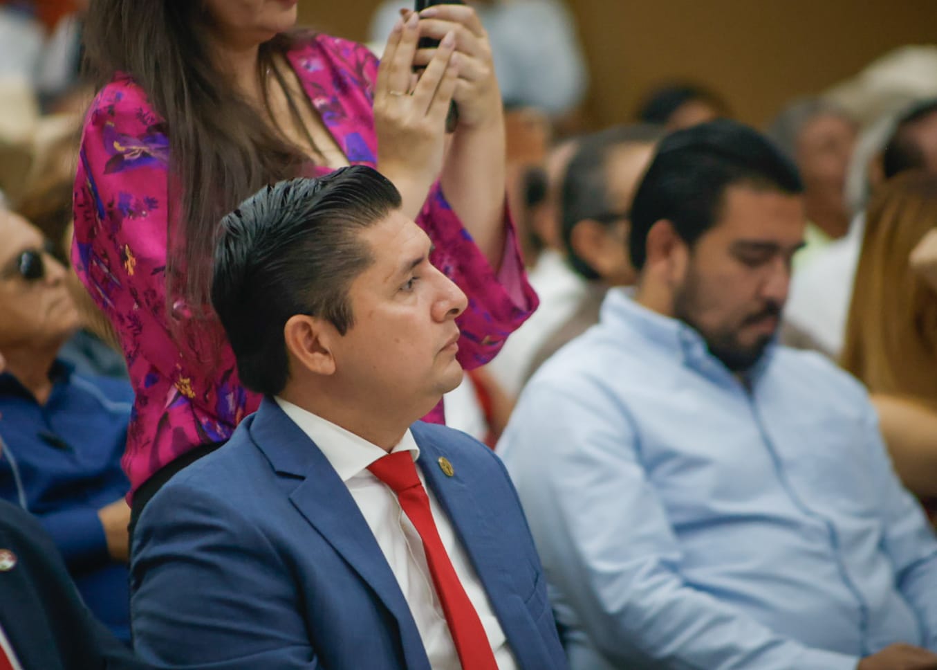diputados locales del Partido Revolucionario Institucional (PRI) presentaron el informe correspondiste al Primer Año de Actividades de la 65 Legislatura en el Congreso Local.