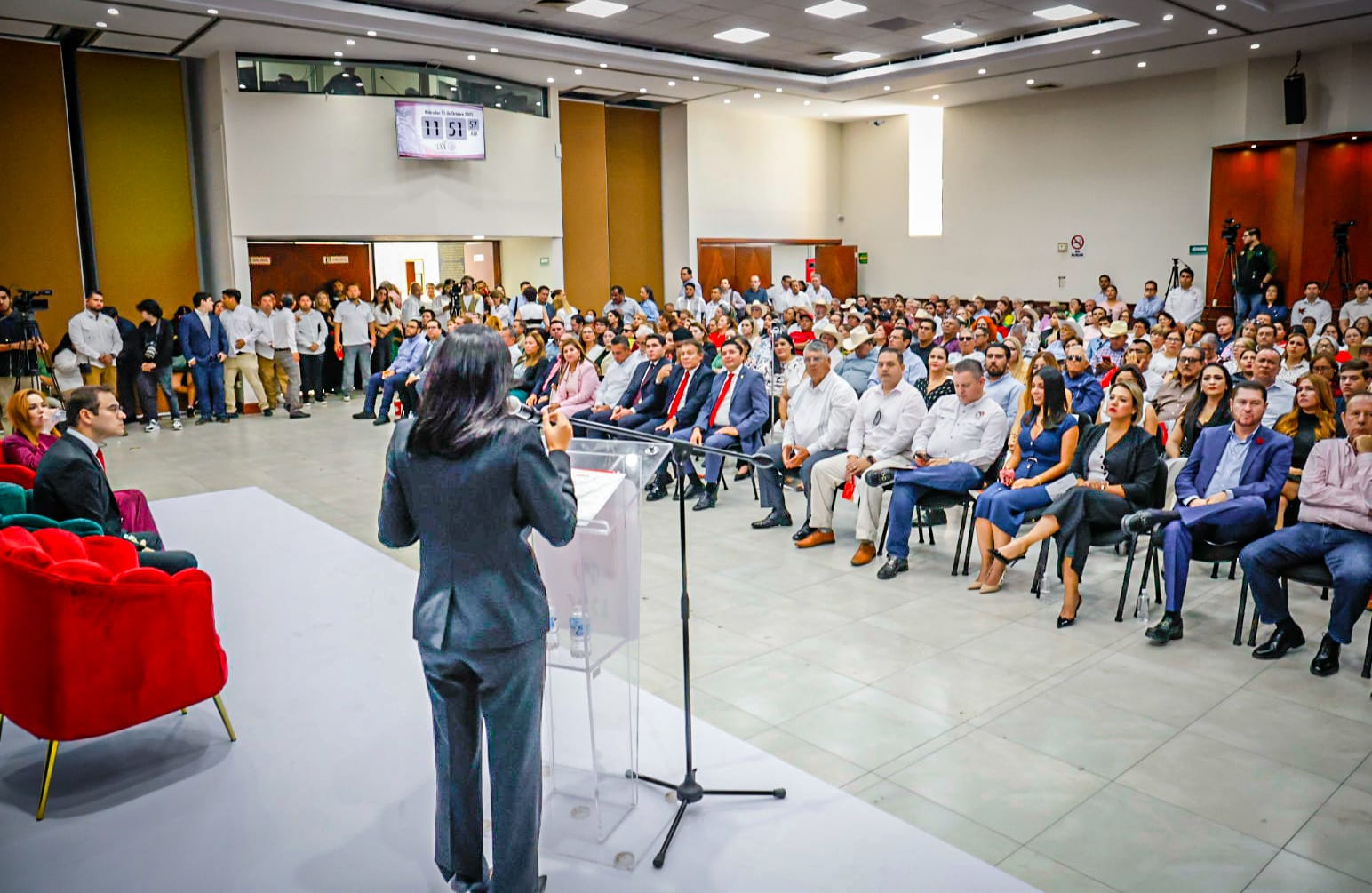diputados locales del Partido Revolucionario Institucional (PRI) presentaron el informe correspondiste al Primer Año de Actividades de la 65 Legislatura en el Congreso Local.