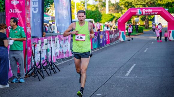 El sinaloense Javier Armenta se prepara rumbo al Campeonato de Atletismo en CDMX
