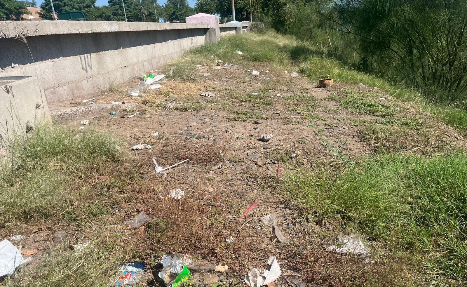 jornada de limpieza de malecon de guasave