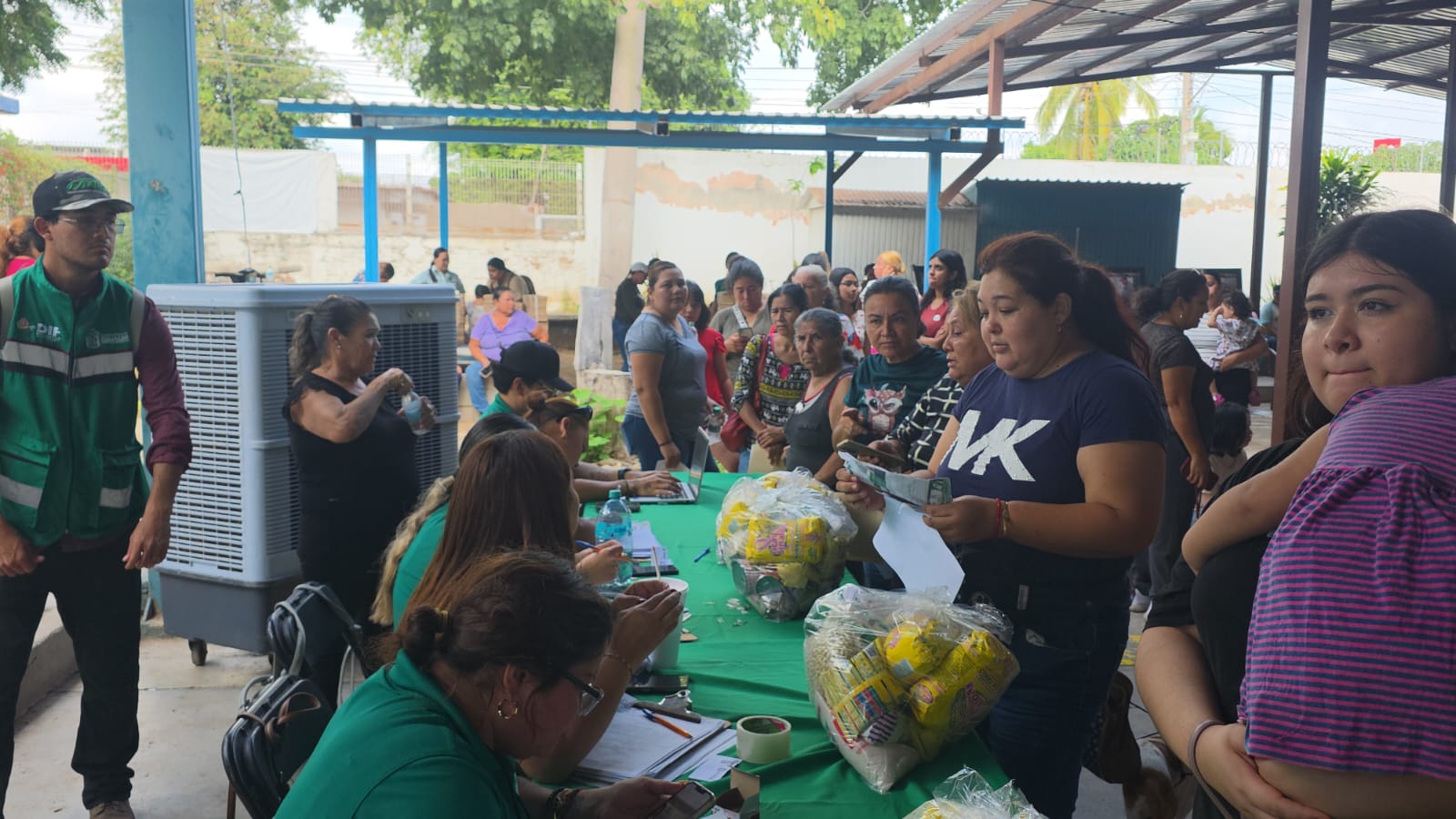 Jornada social y de salud en la colonia Miguel de la Madrid, Culiacán, Sin.