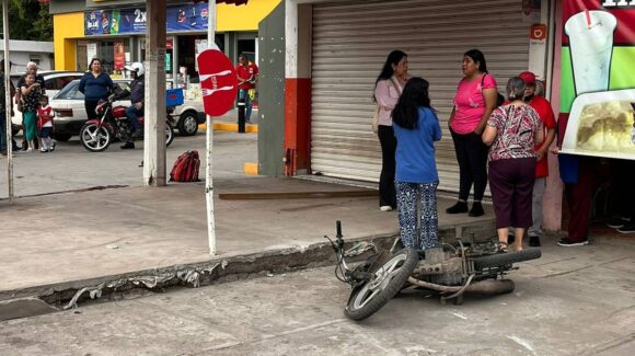 Motociclista pierde la vida en un hospital luego de ser arrollado por un vehículo en la colonia Anáhuac de Los Mochis, Sinaloa