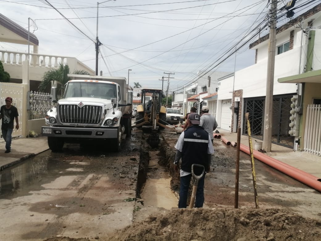 Jumapam rehabilita alcantarillado en Sembradores de la Amistad, en Mazatlán, Sin.